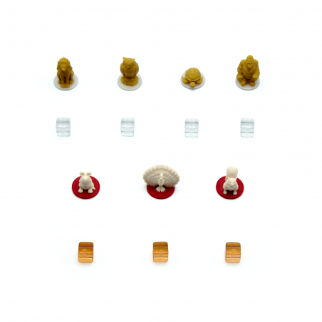Comparación entre los cubos originales del juego Harmonies y los nuevos tokens 3D de animales del kit de mejora.